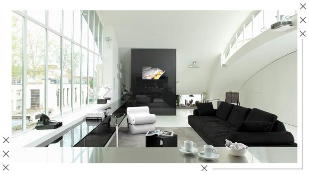 Černobílý obývací pokoj
