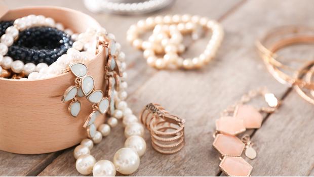 Kolekce perlové bižuterie