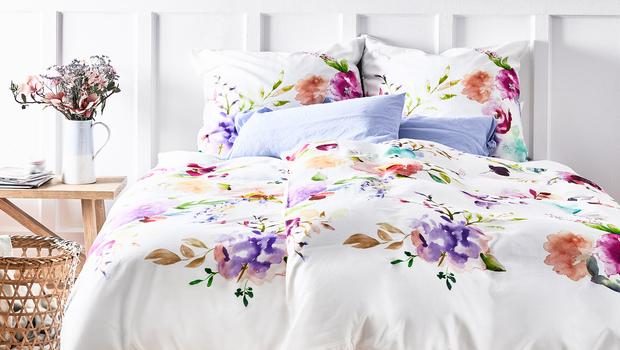 Bettwäsche mit floralen Prints
