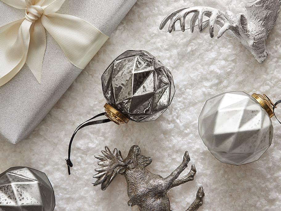 Vánoční ozdoby: White & Silver