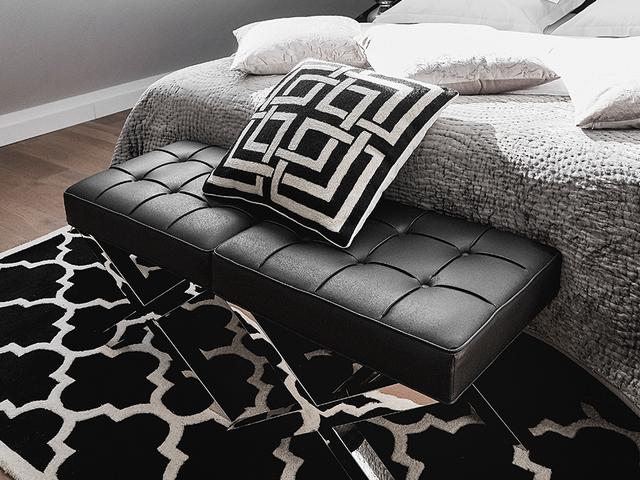 Textilien in Schwarz & Weiß