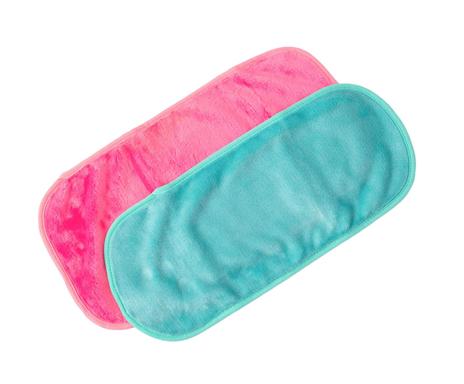 Kosmetické doplňky Kartáčky na obličej, rollery, štětečky, pásky na oči, fény a sady od značek Foreo, Glov, BaByliss a Zoë